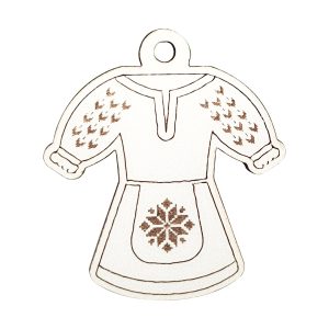 Costum popular cu brosa - Martisor artizanal de lemn - fundal alb