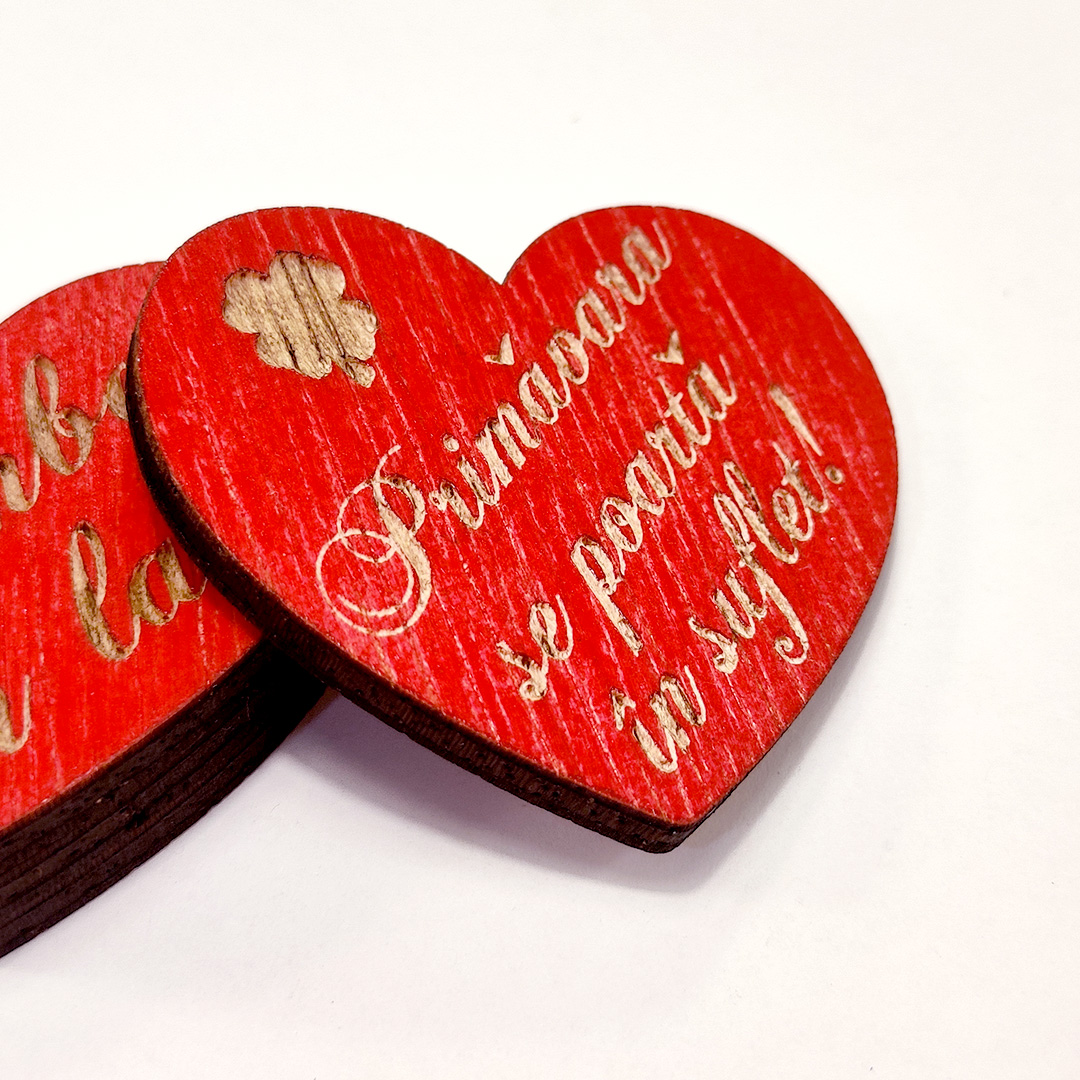Inimioare cu diverse mesaje - Martisor artizanal de lemn cu magnet - imagine 6