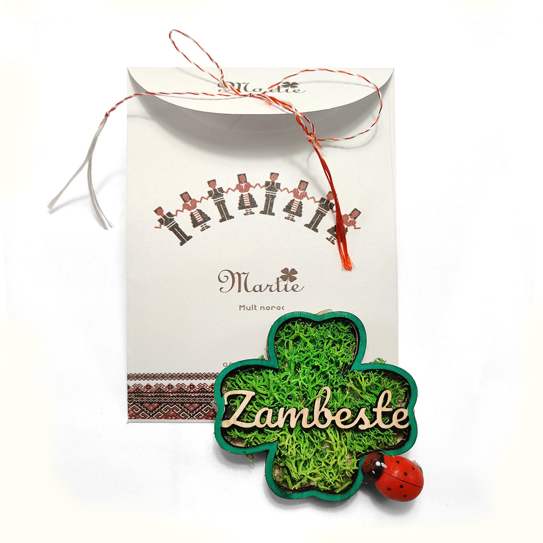 Trifoi cu licheni cu mesaj –Martisor artizanal de lemn cu magnet - imagine 2