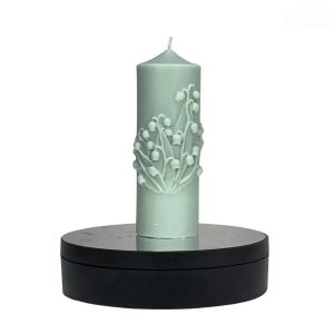 Lumânare decorativă parfumată Mărgăritar verde pastel, handmade din ceară de soia