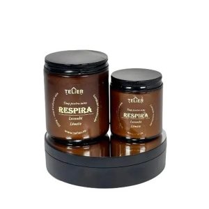 Două lumânări parfumate RESPIRA din ceară de soia, cu aromă de lavandă și lămâie